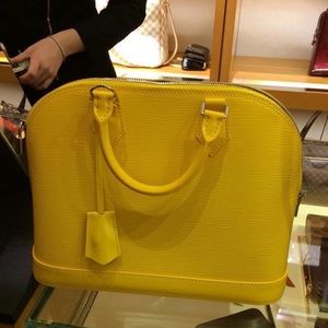 Louis Vuitton Epi Alma